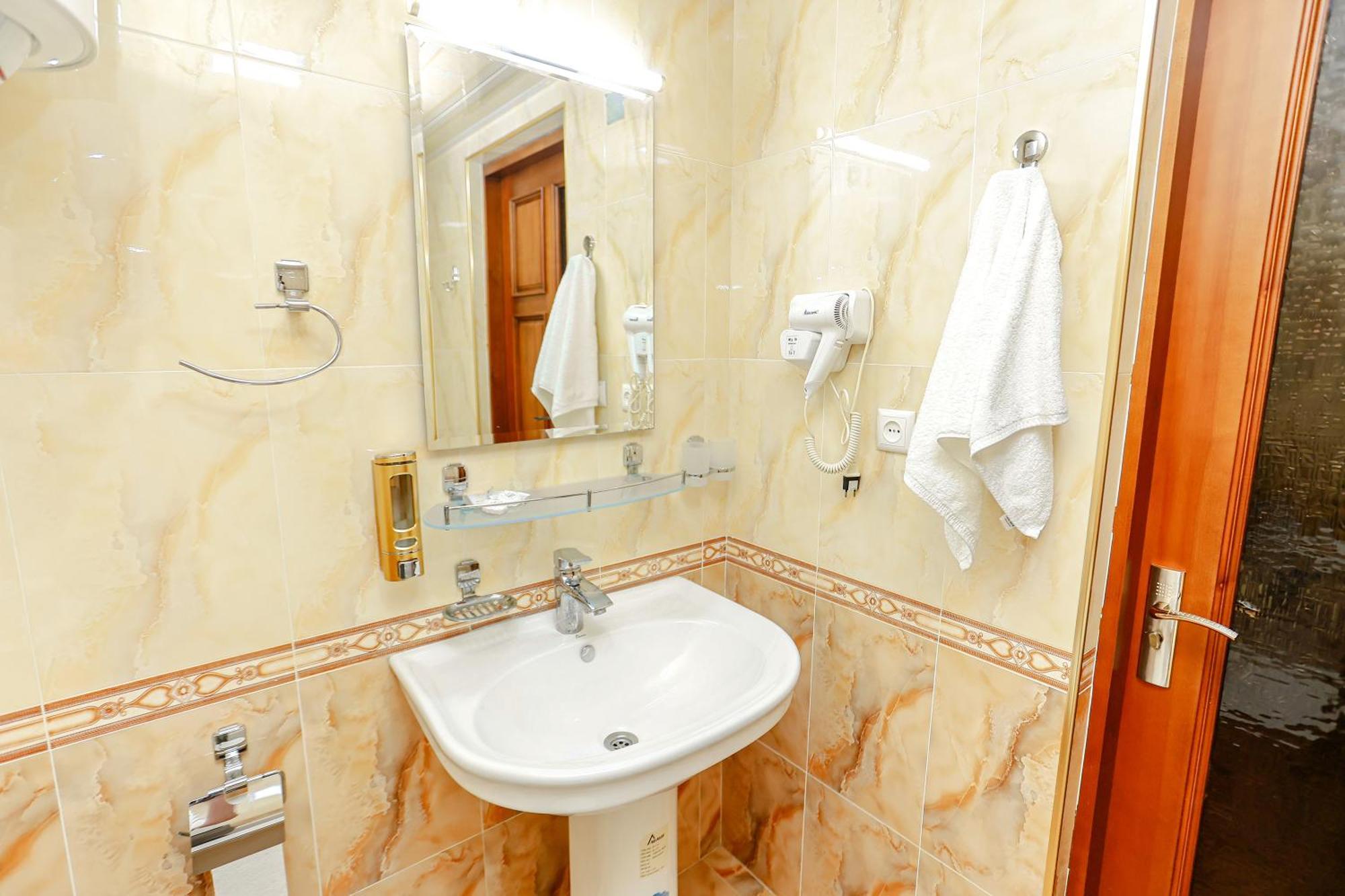 Yangi Sharq Hotel Самарканд Екстериор снимка