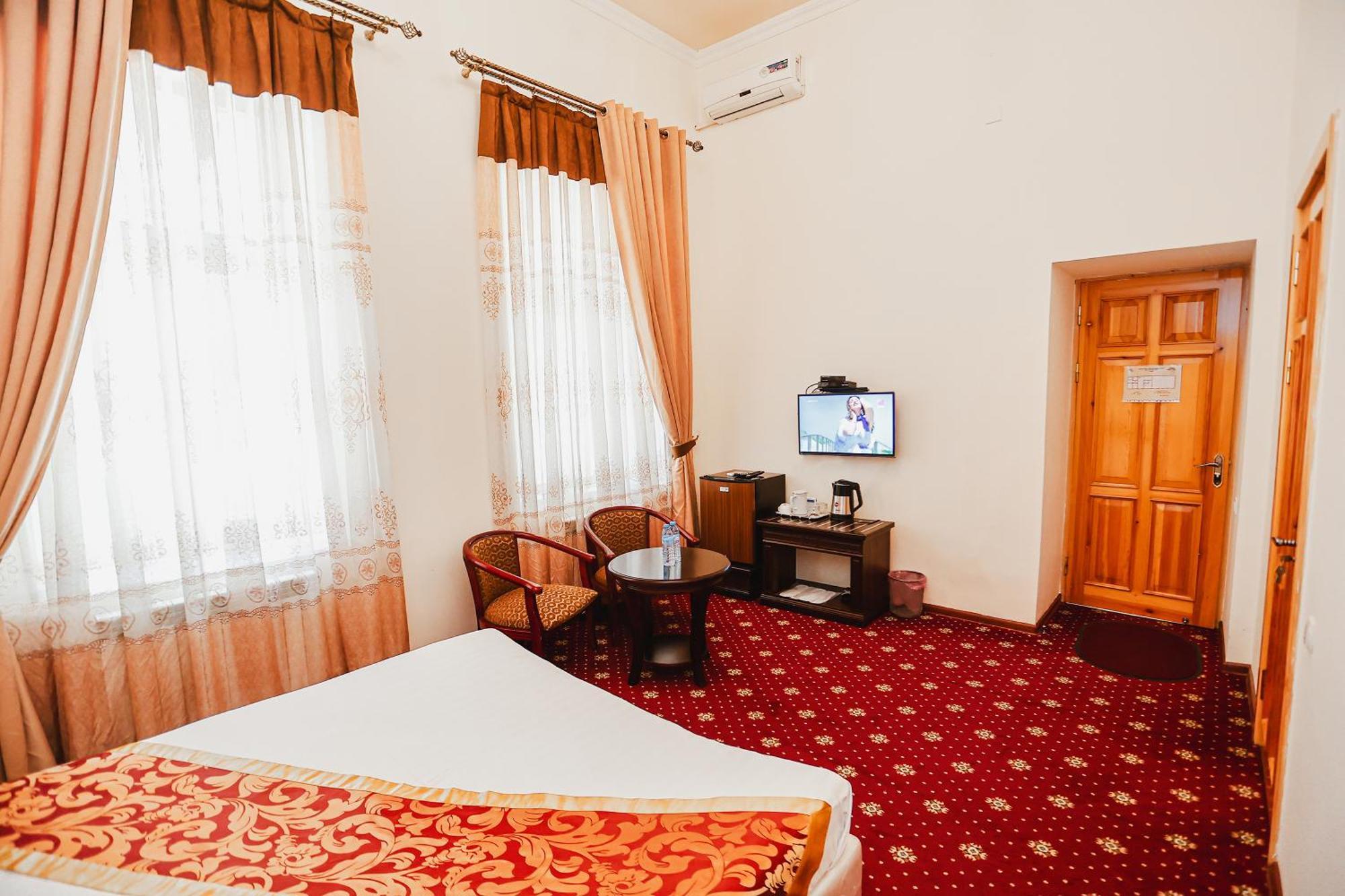 Yangi Sharq Hotel Самарканд Екстериор снимка